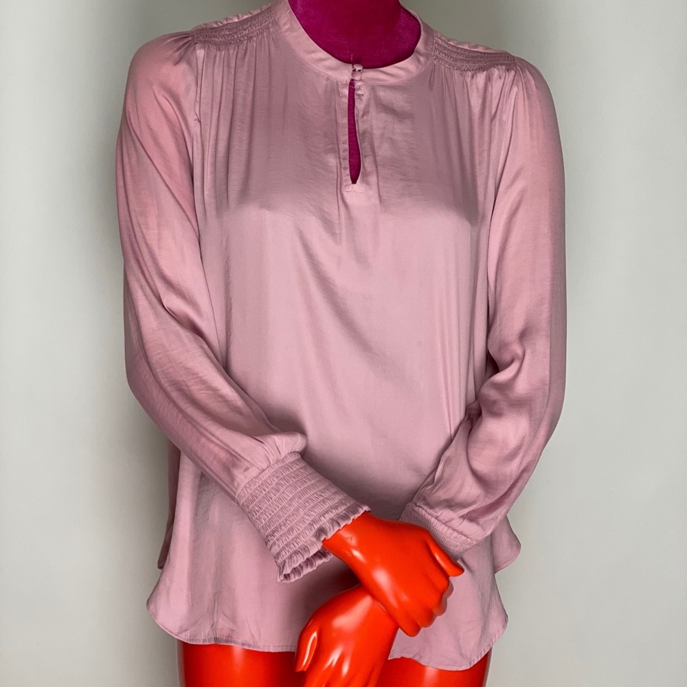 Ruched cuff blouse.